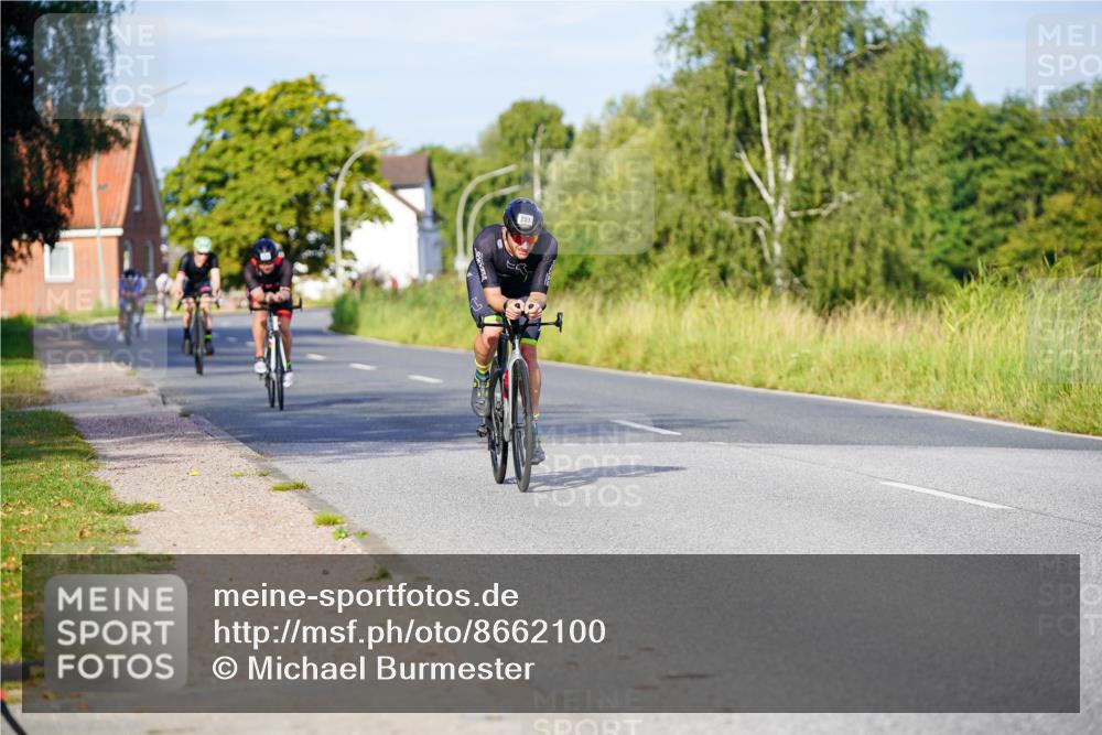 31.08.2025 - Elbe Triathlon Hamburg Michael Burmester http://msf.ph/oto/8662100 31.08.2025 09:07:34 Radfahren 231, 276, 468 meine-sportfotos.de