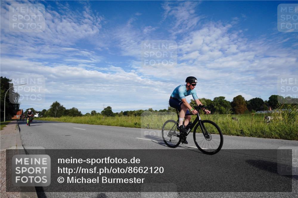 31.08.2025 - Elbe Triathlon Hamburg Michael Burmester http://msf.ph/oto/8662120 31.08.2025 09:15:37 Radfahren 191, 363, 387, 394, 502, 527, 645 meine-sportfotos.de