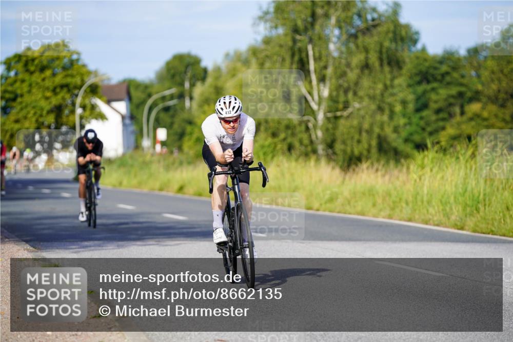 31.08.2025 - Elbe Triathlon Hamburg Michael Burmester http://msf.ph/oto/8662135 31.08.2025 09:07:47 Radfahren 187, 412, 458, 479, 516 meine-sportfotos.de