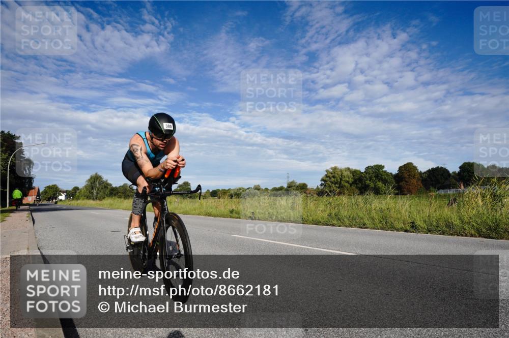 31.08.2025 - Elbe Triathlon Hamburg Michael Burmester http://msf.ph/oto/8662181 31.08.2025 09:16:53 Radfahren 220, 230, 380 meine-sportfotos.de
