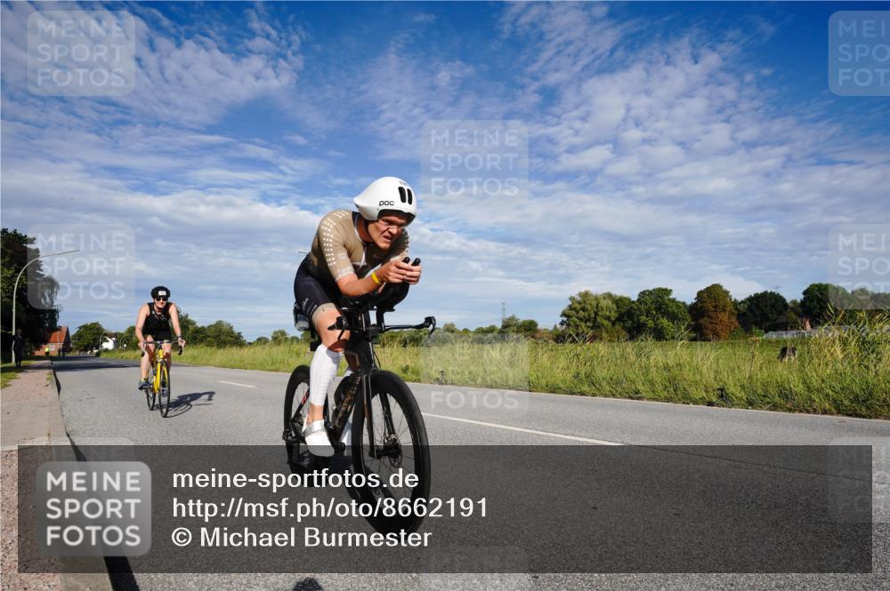 31.08.2025 - Elbe Triathlon Hamburg Michael Burmester http://msf.ph/oto/8662191 31.08.2025 09:17:14 Radfahren 196, 225, 297 meine-sportfotos.de