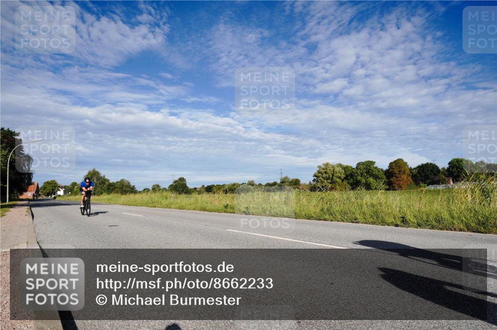 31.08.2025 - Elbe Triathlon Hamburg Michael Burmester http://msf.ph/oto/8662233 31.08.2025 09:18:11 Radfahren 332, 364, 463, 495, 602 meine-sportfotos.de