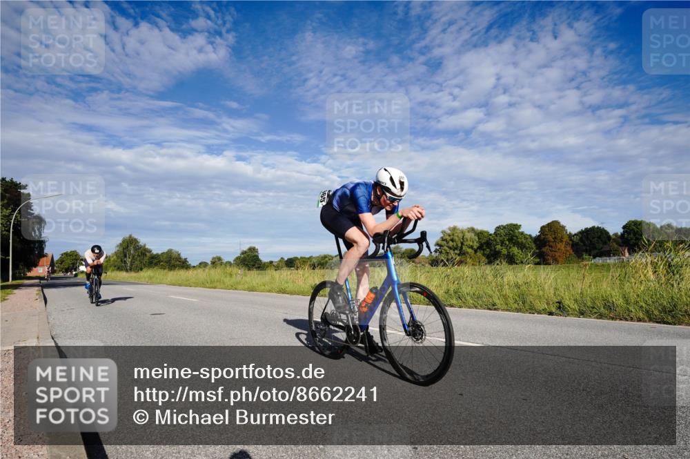 31.08.2025 - Elbe Triathlon Hamburg Michael Burmester http://msf.ph/oto/8662241 31.08.2025 09:18:20 Radfahren 343, 352, 463, 465 meine-sportfotos.de