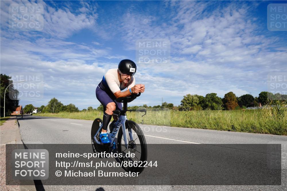 31.08.2025 - Elbe Triathlon Hamburg Michael Burmester http://msf.ph/oto/8662244 31.08.2025 09:18:21 Radfahren 343, 352, 463, 465 meine-sportfotos.de