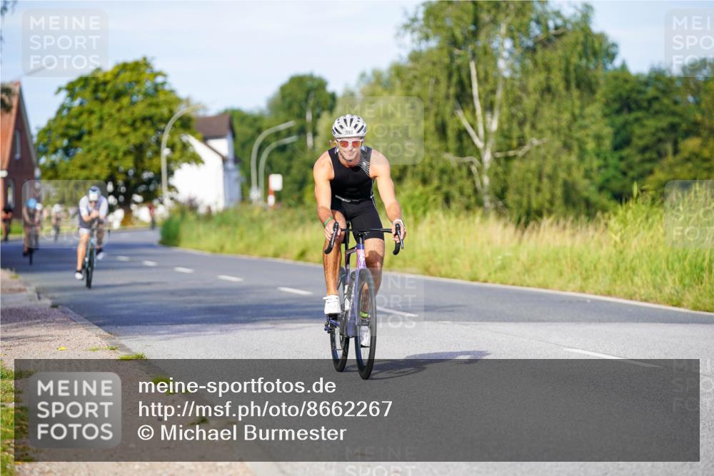 31.08.2025 - Elbe Triathlon Hamburg Michael Burmester http://msf.ph/oto/8662267 31.08.2025 09:08:32 Radfahren 270, 275, 397 meine-sportfotos.de