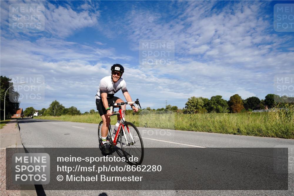 31.08.2025 - Elbe Triathlon Hamburg Michael Burmester http://msf.ph/oto/8662280 31.08.2025 09:19:08 Radfahren 410, 450 meine-sportfotos.de