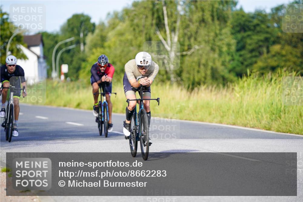 31.08.2025 - Elbe Triathlon Hamburg Michael Burmester http://msf.ph/oto/8662283 31.08.2025 09:08:42 Radfahren 169, 207, 227, 237, 313, 386 meine-sportfotos.de
