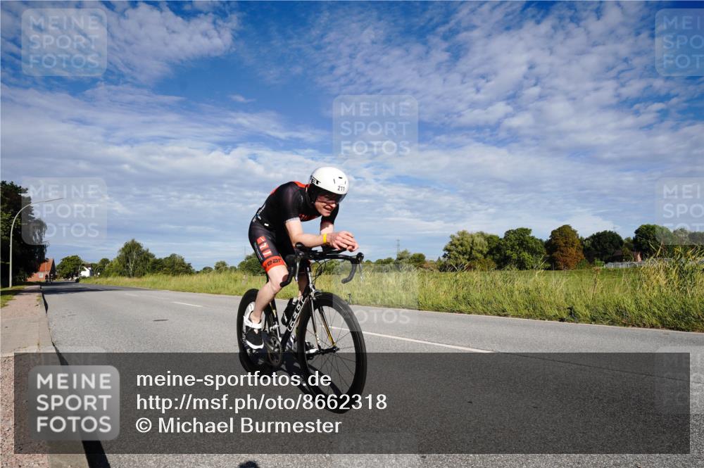 31.08.2025 - Elbe Triathlon Hamburg Michael Burmester http://msf.ph/oto/8662318 31.08.2025 09:20:13 Radfahren 211, 367 meine-sportfotos.de