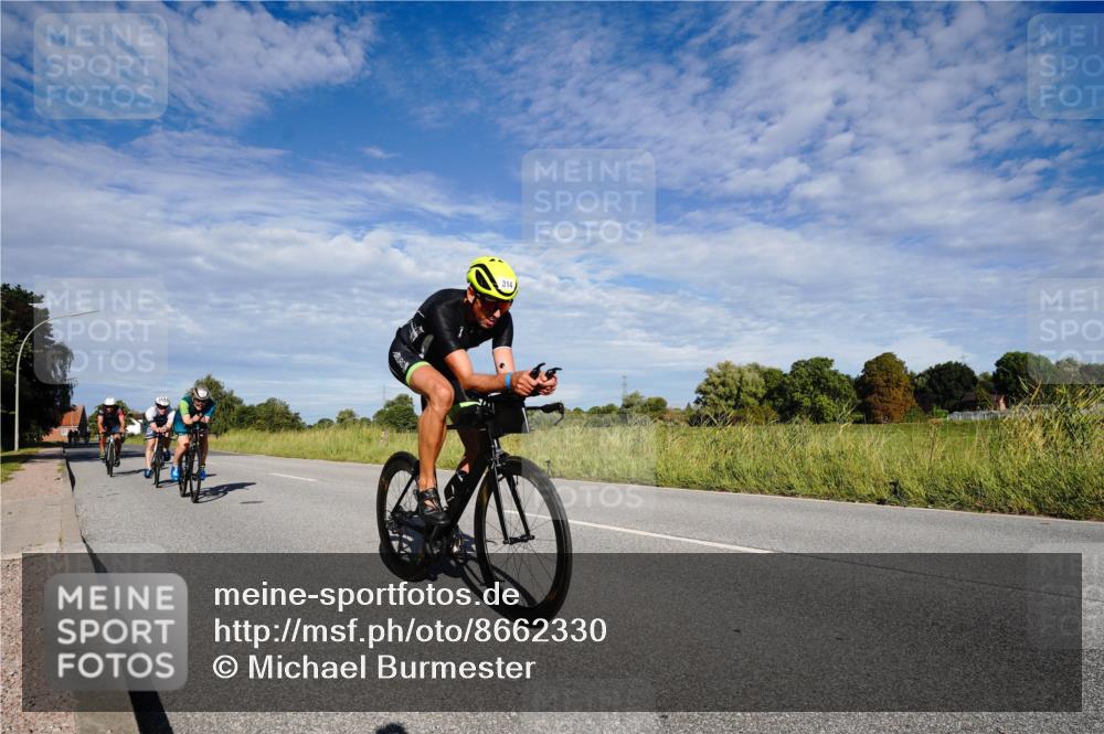 31.08.2025 - Elbe Triathlon Hamburg Michael Burmester http://msf.ph/oto/8662330 31.08.2025 09:20:32 Radfahren 172, 182, 283, 314, 340, 342, 517, 694 meine-sportfotos.de