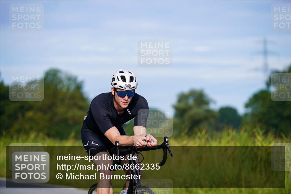31.08.2025 - Elbe Triathlon Hamburg Michael Burmester http://msf.ph/oto/8662335 31.08.2025 09:09:02 Radfahren 199, 370, 426, 430, 549 meine-sportfotos.de