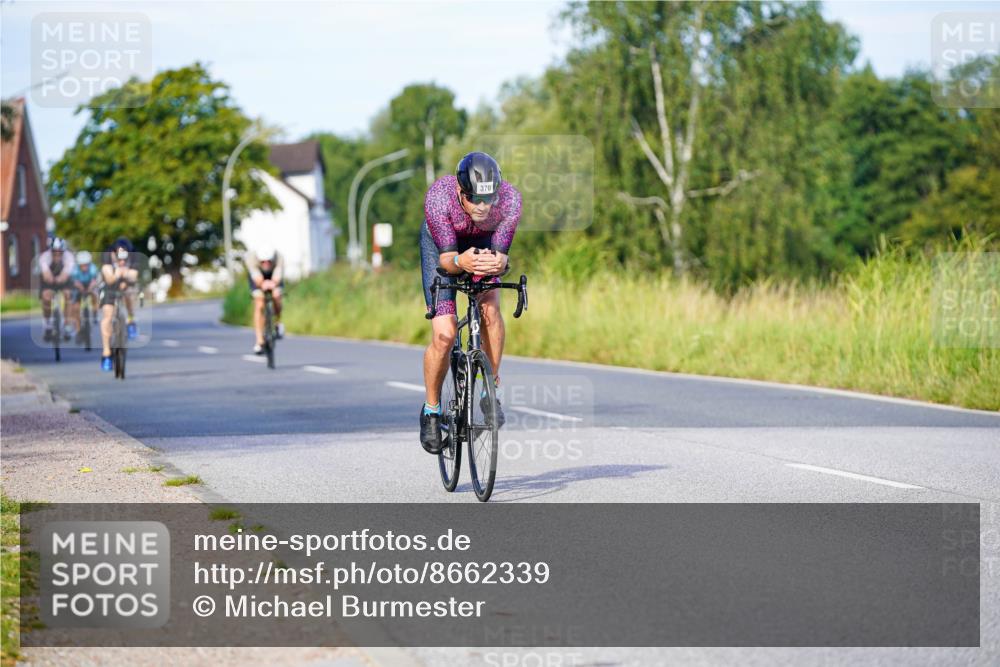 31.08.2025 - Elbe Triathlon Hamburg Michael Burmester http://msf.ph/oto/8662339 31.08.2025 09:09:04 Radfahren 199, 302, 370, 426, 430, 549 meine-sportfotos.de