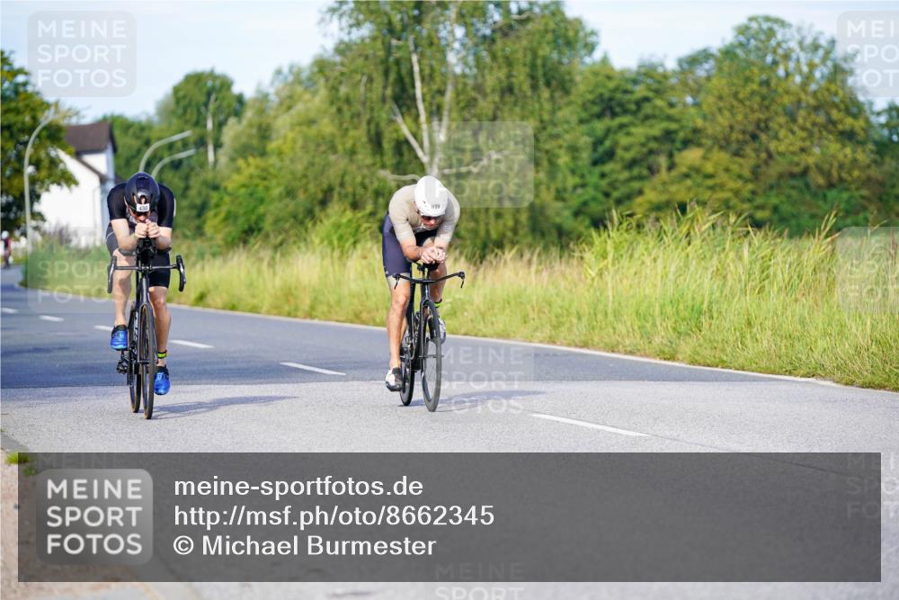 31.08.2025 - Elbe Triathlon Hamburg Michael Burmester http://msf.ph/oto/8662345 31.08.2025 09:09:06 Radfahren 199, 302, 370, 426, 430 meine-sportfotos.de