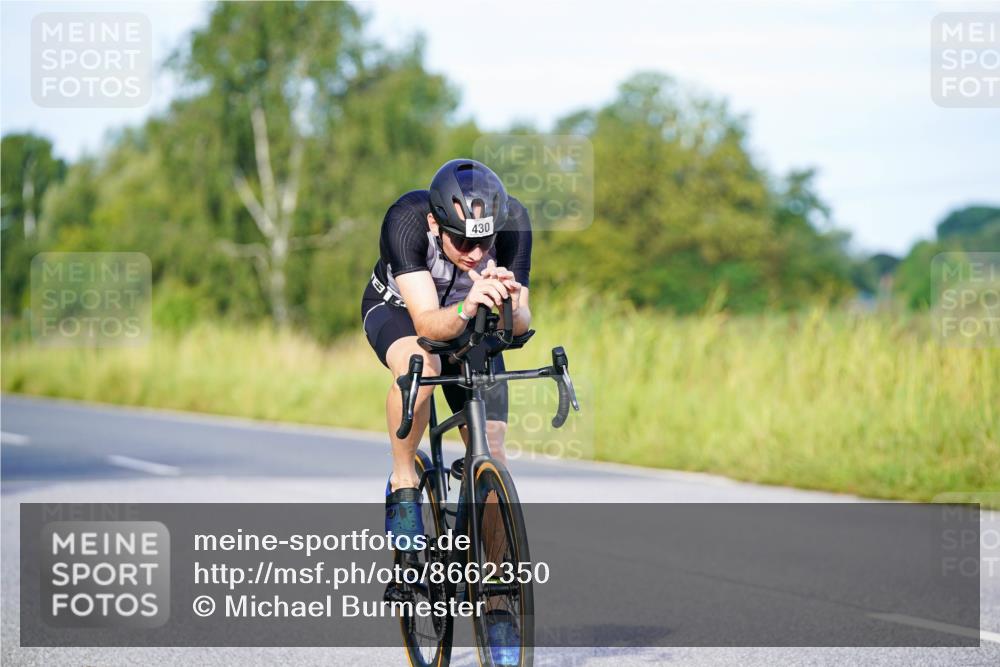 31.08.2025 - Elbe Triathlon Hamburg Michael Burmester http://msf.ph/oto/8662350 31.08.2025 09:09:08 Radfahren 199, 302, 370, 426, 430 meine-sportfotos.de