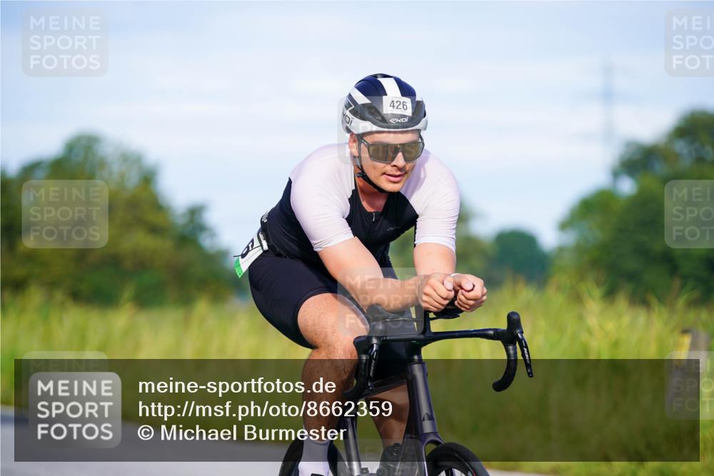 31.08.2025 - Elbe Triathlon Hamburg Michael Burmester http://msf.ph/oto/8662359 31.08.2025 09:09:09 Radfahren 199, 302, 426, 430 meine-sportfotos.de