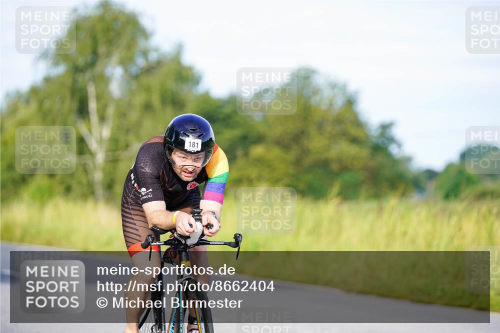 31.08.2025 - Elbe Triathlon Hamburg Michael Burmester http://msf.ph/oto/8662404 31.08.2025 09:09:43 Radfahren 181 meine-sportfotos.de
