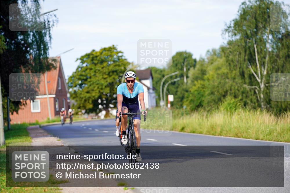 31.08.2025 - Elbe Triathlon Hamburg Michael Burmester http://msf.ph/oto/8662438 31.08.2025 09:10:04 Radfahren 234, 462, 512 meine-sportfotos.de