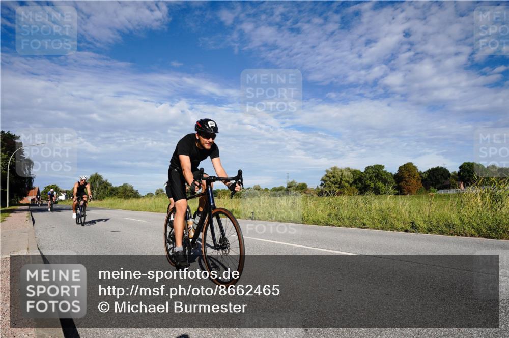 31.08.2025 - Elbe Triathlon Hamburg Michael Burmester http://msf.ph/oto/8662465 31.08.2025 09:22:31 Radfahren 181, 193, 195, 397, 405, 426, 479, 557, 614 meine-sportfotos.de