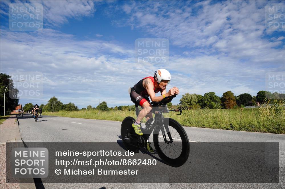 31.08.2025 - Elbe Triathlon Hamburg Michael Burmester http://msf.ph/oto/8662480 31.08.2025 09:22:38 Radfahren 166, 181, 193, 195, 304, 391, 430, 479, 834 meine-sportfotos.de