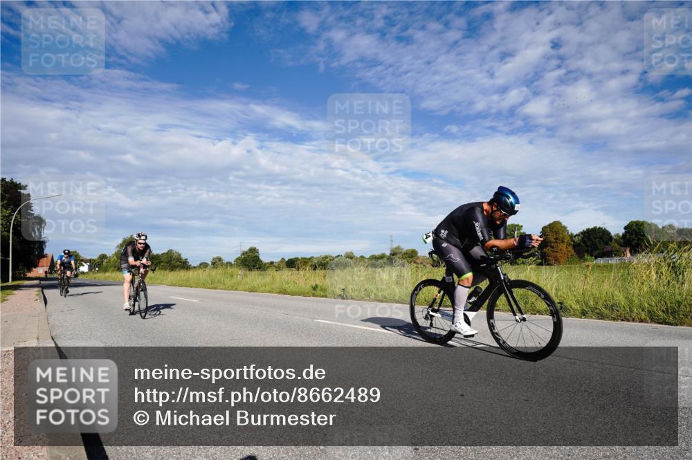31.08.2025 - Elbe Triathlon Hamburg Michael Burmester http://msf.ph/oto/8662489 31.08.2025 09:22:42 Radfahren 166, 304, 391, 430, 834 meine-sportfotos.de