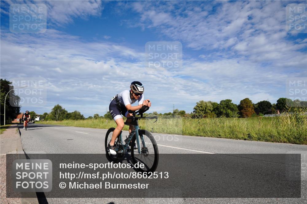 31.08.2025 - Elbe Triathlon Hamburg Michael Burmester http://msf.ph/oto/8662513 31.08.2025 09:23:12 Radfahren 270, 472, 521 meine-sportfotos.de