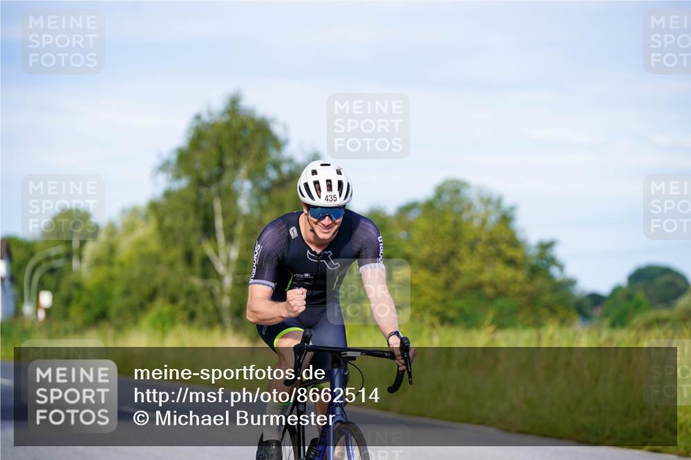 31.08.2025 - Elbe Triathlon Hamburg Michael Burmester http://msf.ph/oto/8662514 31.08.2025 09:10:42 Radfahren 185, 260, 267, 309, 435, 457 meine-sportfotos.de