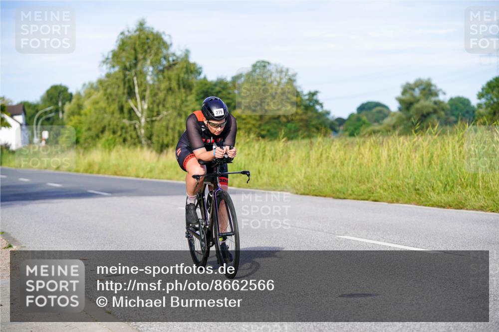 31.08.2025 - Elbe Triathlon Hamburg Michael Burmester http://msf.ph/oto/8662566 31.08.2025 09:10:56 Radfahren 248, 279, 436 meine-sportfotos.de