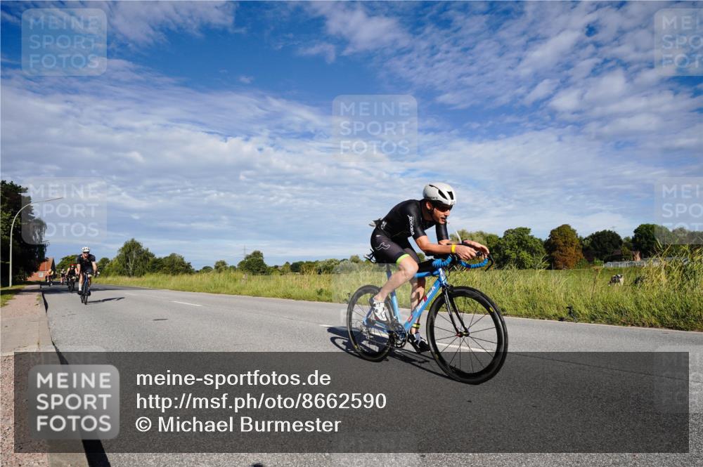 31.08.2025 - Elbe Triathlon Hamburg Michael Burmester http://msf.ph/oto/8662590 31.08.2025 09:24:20 Radfahren 233, 288, 335, 418, 435, 454, 473, 499, 728 meine-sportfotos.de