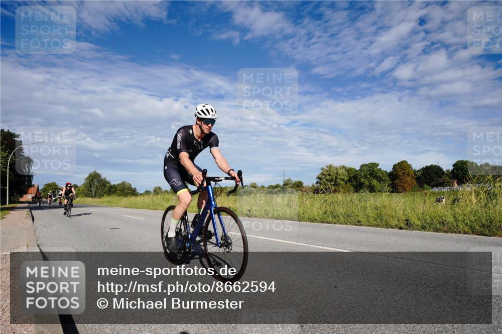 31.08.2025 - Elbe Triathlon Hamburg Michael Burmester http://msf.ph/oto/8662594 31.08.2025 09:24:22 Radfahren 233, 288, 418, 435, 454, 499, 653 meine-sportfotos.de