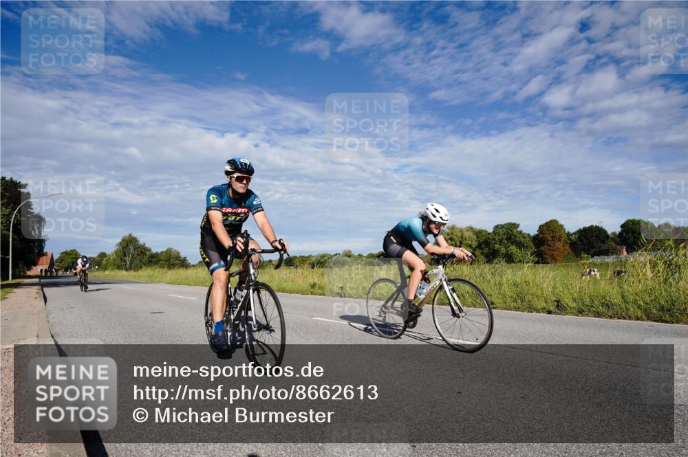 31.08.2025 - Elbe Triathlon Hamburg Michael Burmester http://msf.ph/oto/8662613 31.08.2025 09:24:40 Radfahren 239, 267, 417, 638 meine-sportfotos.de