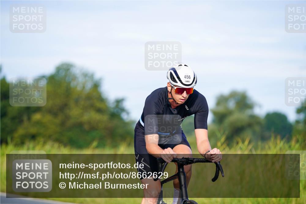 31.08.2025 - Elbe Triathlon Hamburg Michael Burmester http://msf.ph/oto/8662629 31.08.2025 09:11:35 Radfahren 239, 293, 334, 346, 351, 403, 456 meine-sportfotos.de