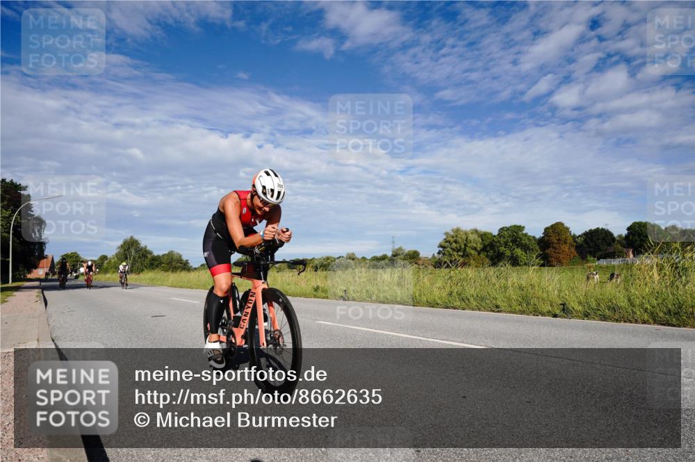 31.08.2025 - Elbe Triathlon Hamburg Michael Burmester http://msf.ph/oto/8662635 31.08.2025 09:24:56 Radfahren 171, 260, 265, 477, 548, 659 meine-sportfotos.de