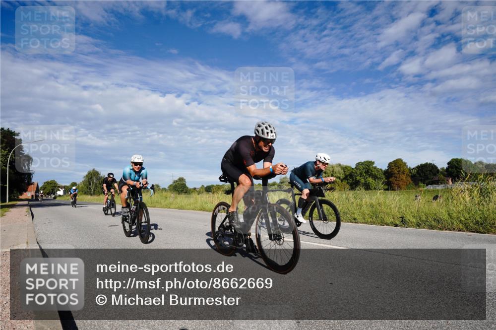 31.08.2025 - Elbe Triathlon Hamburg Michael Burmester http://msf.ph/oto/8662669 31.08.2025 09:25:34 Radfahren 174, 179, 302, 308, 345, 346, 347, 642, 652 meine-sportfotos.de
