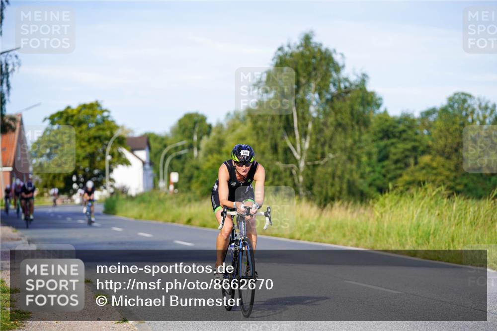 31.08.2025 - Elbe Triathlon Hamburg Michael Burmester http://msf.ph/oto/8662670 31.08.2025 09:11:47 Radfahren 233, 246, 318, 348, 445 meine-sportfotos.de