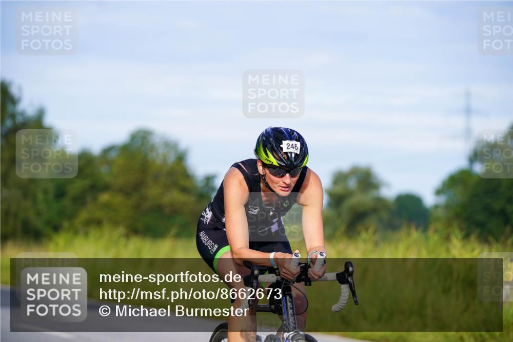 31.08.2025 - Elbe Triathlon Hamburg Michael Burmester http://msf.ph/oto/8662673 31.08.2025 09:11:48 Radfahren 233, 246, 318, 348, 451 meine-sportfotos.de