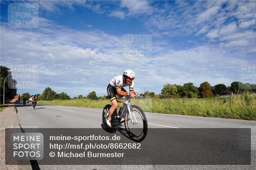31.08.2025 - Elbe Triathlon Hamburg Michael Burmester http://msf.ph/oto/8662682 31.08.2025 09:25:41 Radfahren 179, 279, 347, 366, 453, 724 meine-sportfotos.de