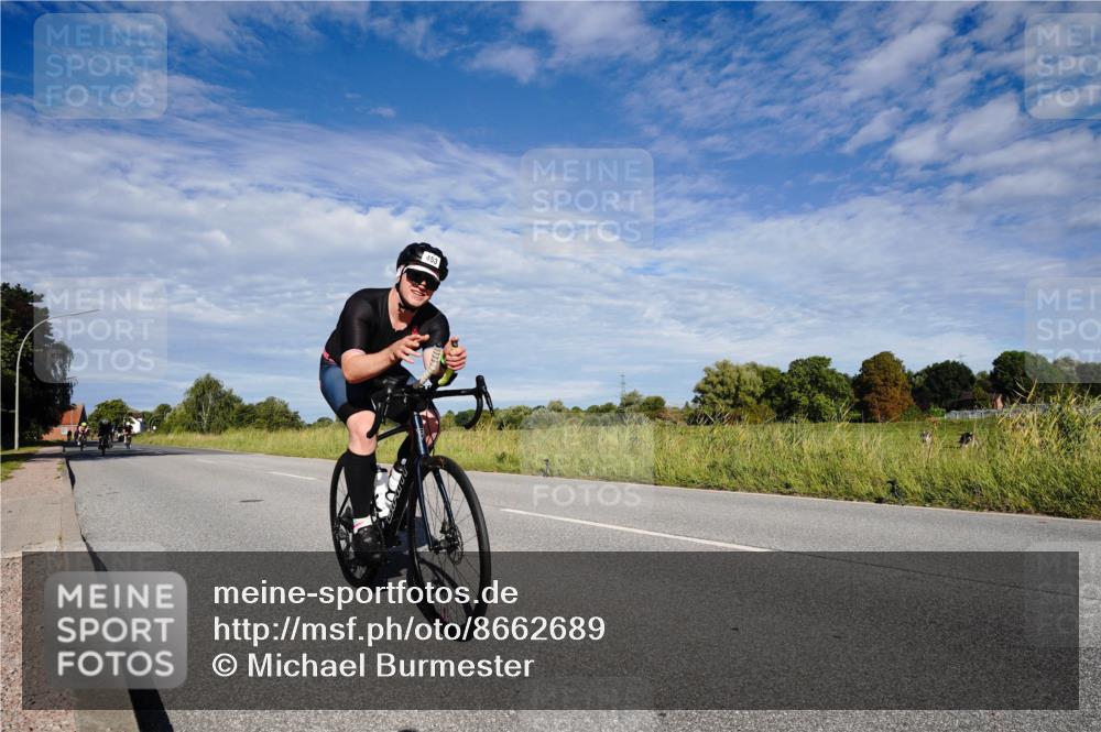 31.08.2025 - Elbe Triathlon Hamburg Michael Burmester http://msf.ph/oto/8662689 31.08.2025 09:25:46 Radfahren 279, 348, 366, 424, 453, 507, 550, 625 meine-sportfotos.de