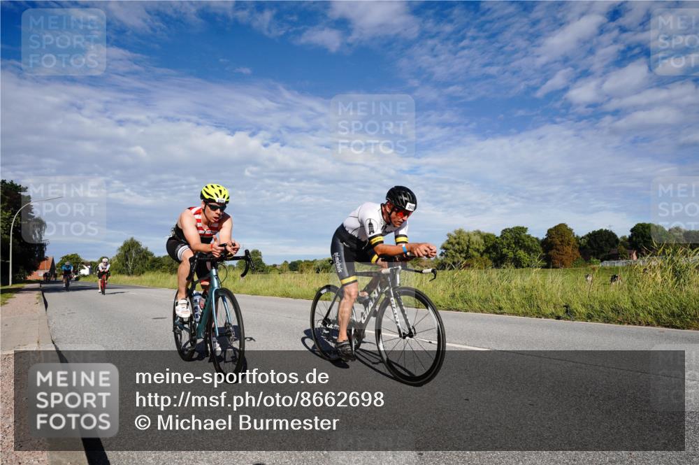 31.08.2025 - Elbe Triathlon Hamburg Michael Burmester http://msf.ph/oto/8662698 31.08.2025 09:25:50 Radfahren 334, 348, 366, 424, 507, 550, 554, 625 meine-sportfotos.de