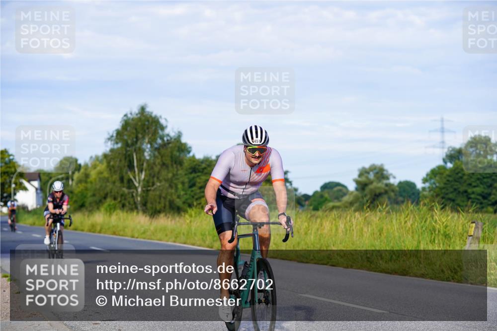 31.08.2025 - Elbe Triathlon Hamburg Michael Burmester http://msf.ph/oto/8662702 31.08.2025 09:11:55 Radfahren 224, 233, 318, 320, 347, 348, 443, 451, 453 meine-sportfotos.de