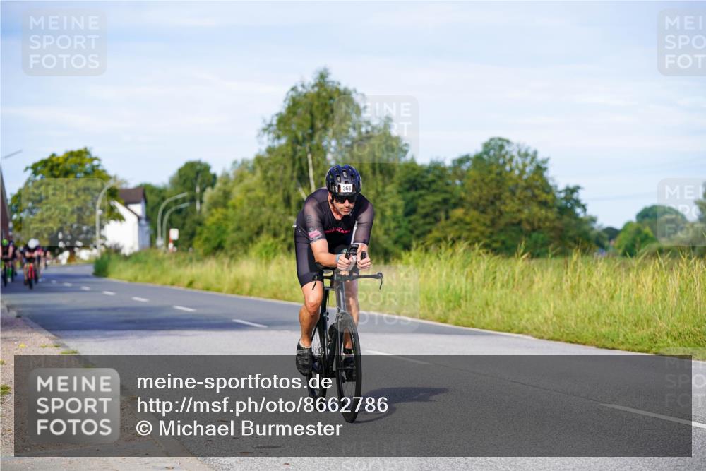 31.08.2025 - Elbe Triathlon Hamburg Michael Burmester http://msf.ph/oto/8662786 31.08.2025 09:12:25 Radfahren 174, 179, 311, 368, 389 meine-sportfotos.de
