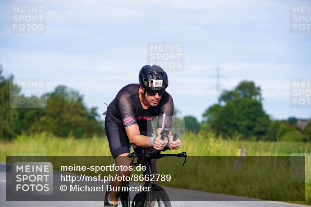 31.08.2025 - Elbe Triathlon Hamburg Michael Burmester http://msf.ph/oto/8662789 31.08.2025 09:12:26 Radfahren 174, 179, 266, 311, 368, 389 meine-sportfotos.de
