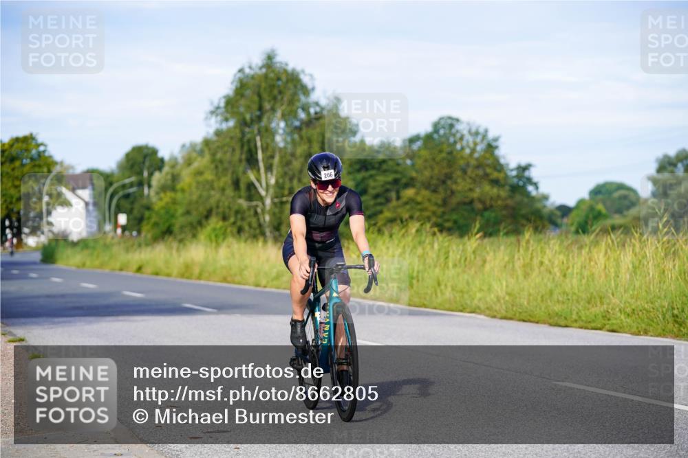 31.08.2025 - Elbe Triathlon Hamburg Michael Burmester http://msf.ph/oto/8662805 31.08.2025 09:12:32 Radfahren 174, 179, 266, 311, 444, 471 meine-sportfotos.de