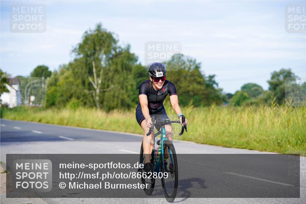 31.08.2025 - Elbe Triathlon Hamburg Michael Burmester http://msf.ph/oto/8662809 31.08.2025 09:12:33 Radfahren 174, 179, 266, 311, 444, 471 meine-sportfotos.de