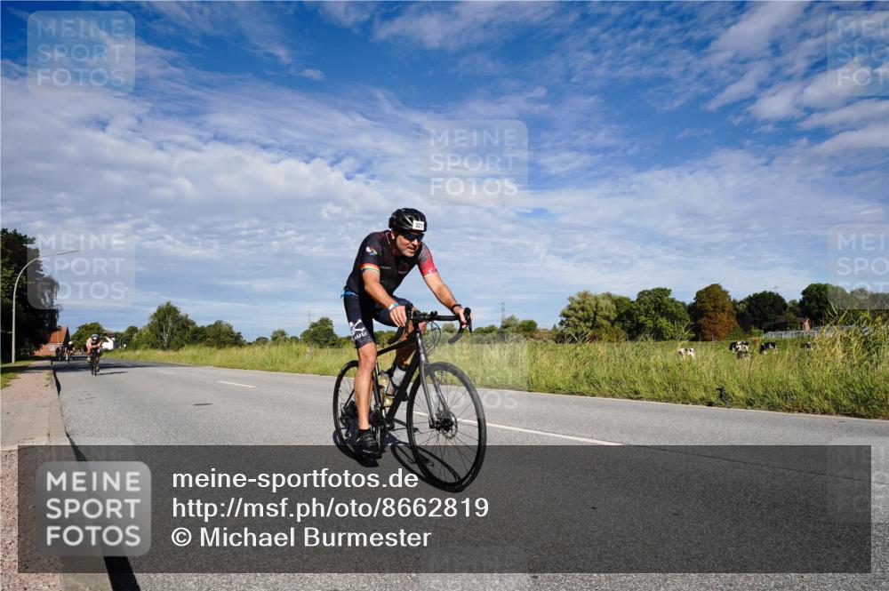 31.08.2025 - Elbe Triathlon Hamburg Michael Burmester http://msf.ph/oto/8662819 31.08.2025 09:27:37 Radfahren 269, 311, 321, 354, 496 meine-sportfotos.de