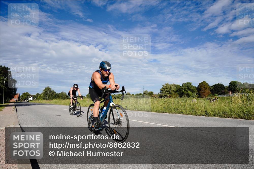 31.08.2025 - Elbe Triathlon Hamburg Michael Burmester http://msf.ph/oto/8662832 31.08.2025 09:27:53 Radfahren 324, 624 meine-sportfotos.de