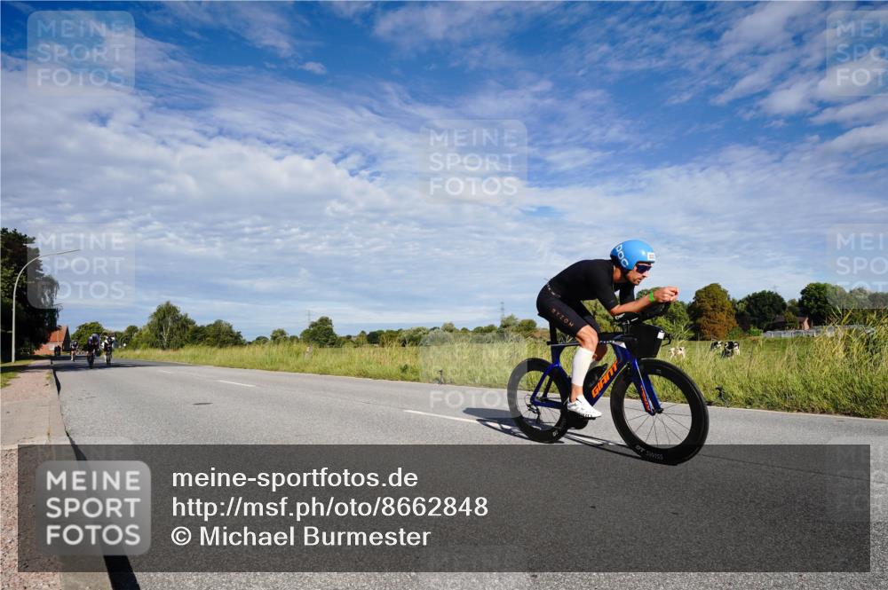 31.08.2025 - Elbe Triathlon Hamburg Michael Burmester http://msf.ph/oto/8662848 31.08.2025 09:28:17 Radfahren 535, 567, 590, 629, 645, 648 meine-sportfotos.de