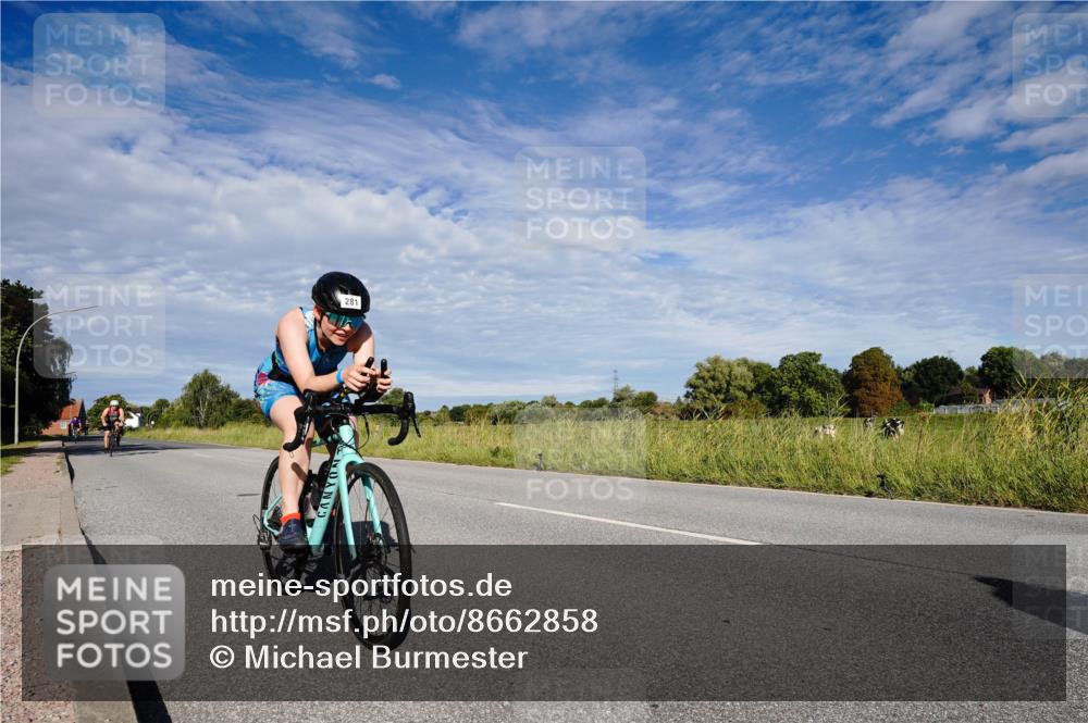 31.08.2025 - Elbe Triathlon Hamburg Michael Burmester http://msf.ph/oto/8662858 31.08.2025 09:28:25 Radfahren 281, 490, 562, 648, 672 meine-sportfotos.de