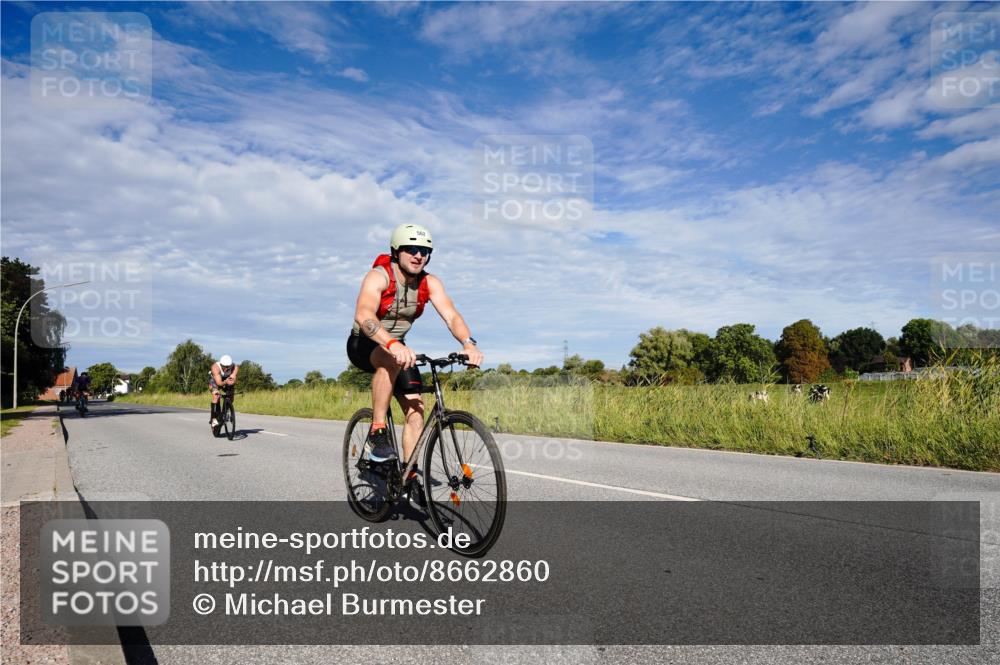31.08.2025 - Elbe Triathlon Hamburg Michael Burmester http://msf.ph/oto/8662860 31.08.2025 09:28:28 Radfahren 281, 363, 490, 562, 672 meine-sportfotos.de