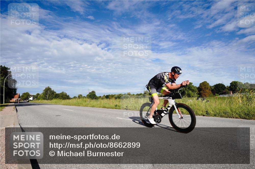 31.08.2025 - Elbe Triathlon Hamburg Michael Burmester http://msf.ph/oto/8662899 31.08.2025 09:28:55 Radfahren 216, 249, 292, 715, 723 meine-sportfotos.de
