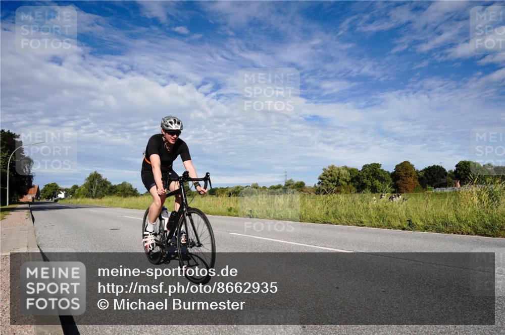 31.08.2025 - Elbe Triathlon Hamburg Michael Burmester http://msf.ph/oto/8662935 31.08.2025 09:29:44 Radfahren 393, 598 meine-sportfotos.de
