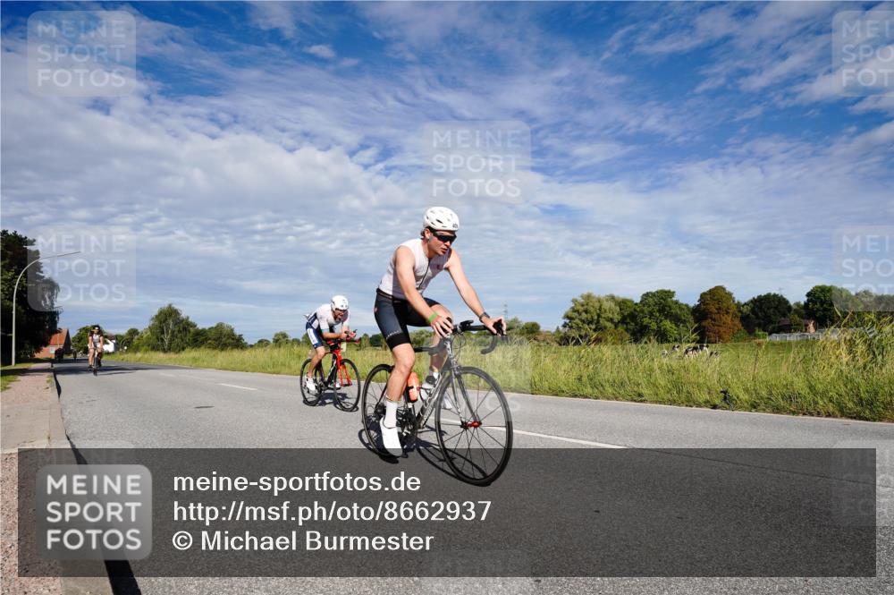 31.08.2025 - Elbe Triathlon Hamburg Michael Burmester http://msf.ph/oto/8662937 31.08.2025 09:29:56 Radfahren 380, 409, 599, 719 meine-sportfotos.de